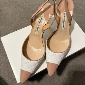 Manolo Blahnik Beige & White Quilted Leather Cap-Toe Irie Slingback Pumps 41.5